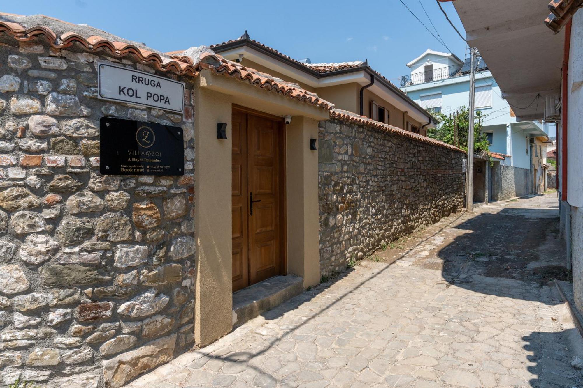 Villa Zoi A Stay To Remember I Located Inside The Castle Of Elbasan, On A Historic Roman Road Via Egnatia I Homemade Breakfast Luaran gambar